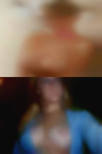 18 horny women swinger club Goliad.